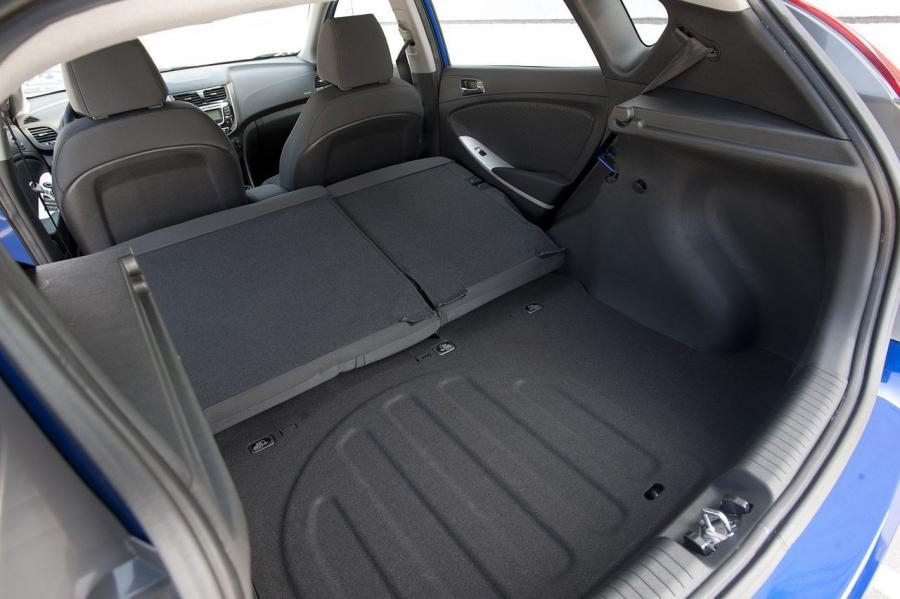  Hyundai Accent 2012 года  (фото 9 из 30)
